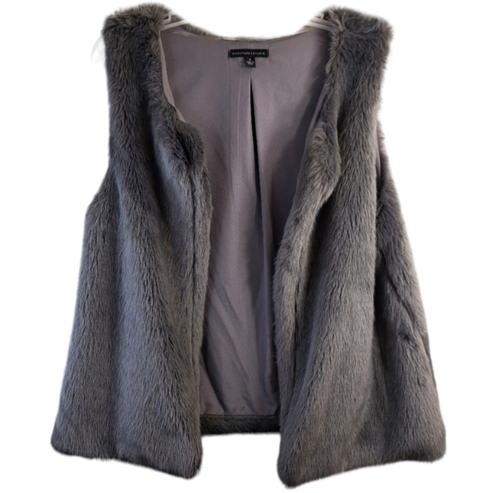 Signature Studio Faux Fur Women's Vest Size S Color‎ Grey